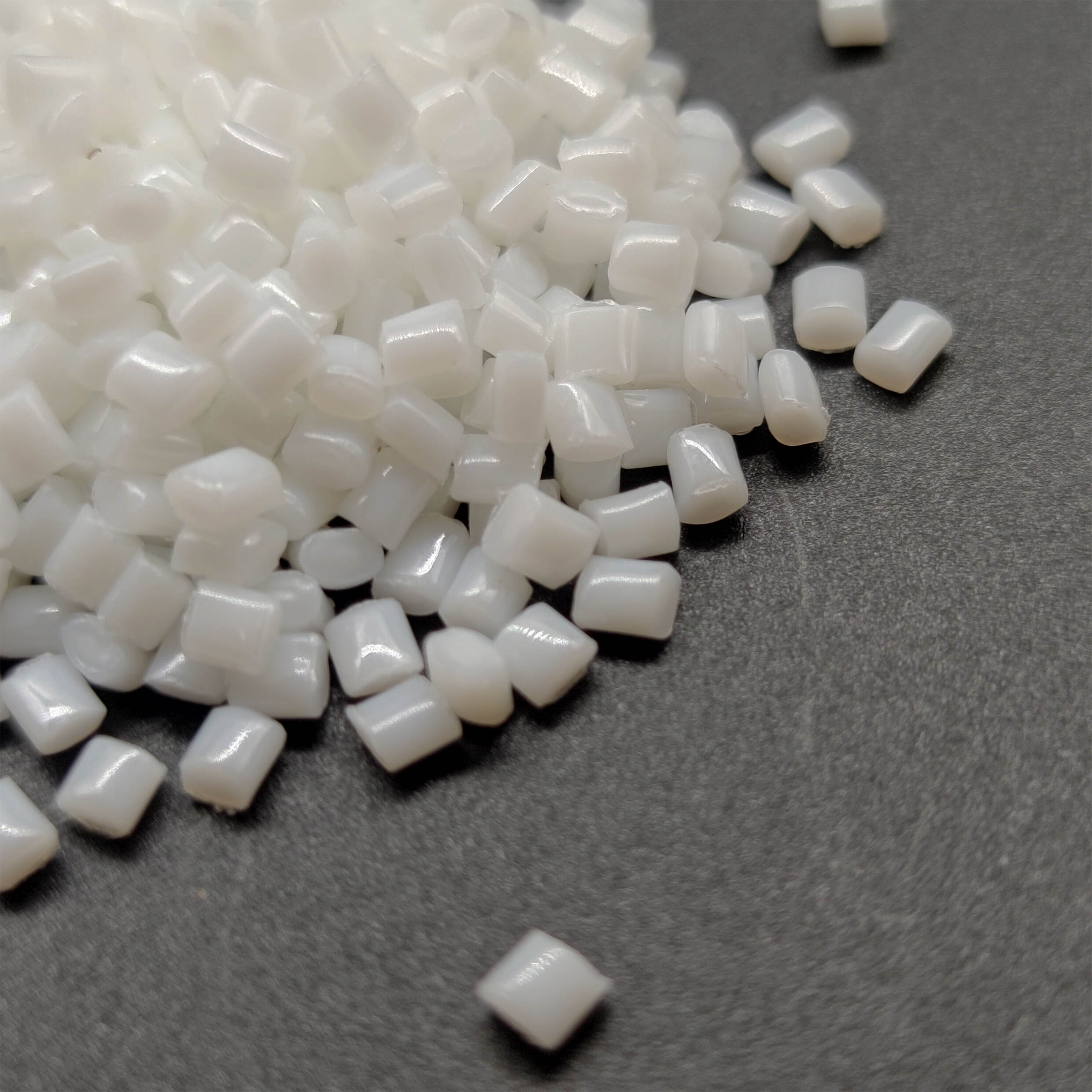 Polybutylene Terephthalate Raw Material Injection Grade PBT